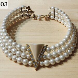 Pearl necklace